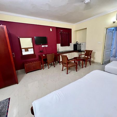 Kings Suites Palace Grounds Bangalore Exterior photo