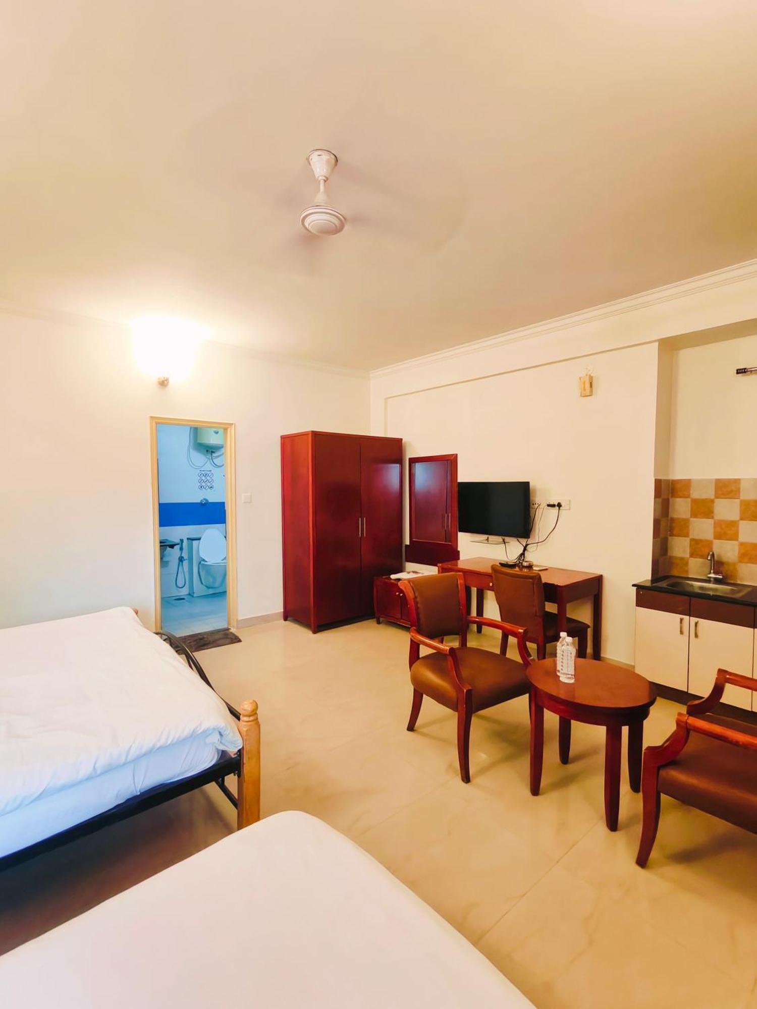 Kings Suites Palace Grounds Bangalore Exterior photo